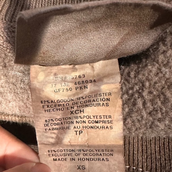 Champion Sweater - Picture 3 of 4